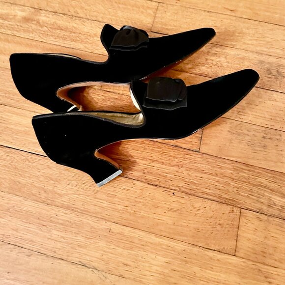 Nine West Black Velvet Heels w/ a bow size 10M - Picture 4 of 10